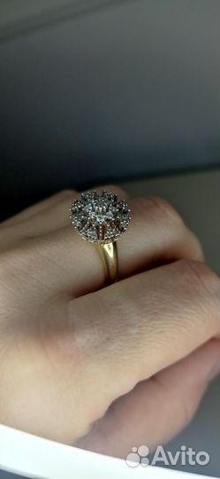Золотое кольцо с бриллиантами 585
