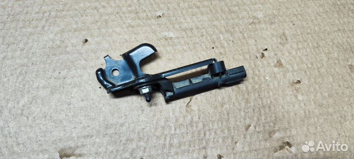 Антенна задняя Toyota Prado 150