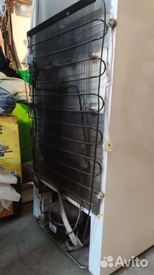 Холодильник на запчасти Бирюса-22