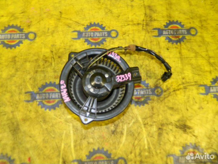 Мотор печки Toyota Prius NHW20