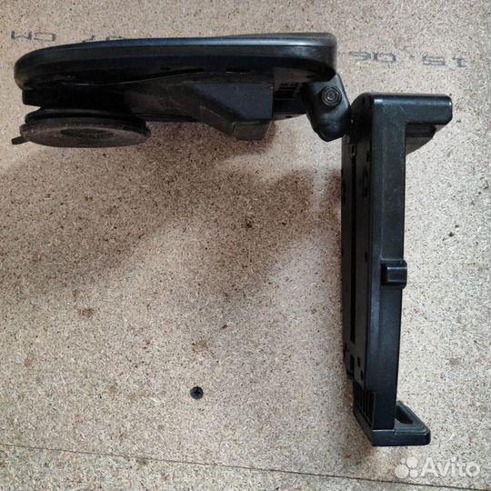 Держатель для планшета в машину