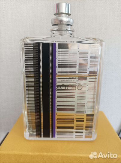 Escentric molecules 01