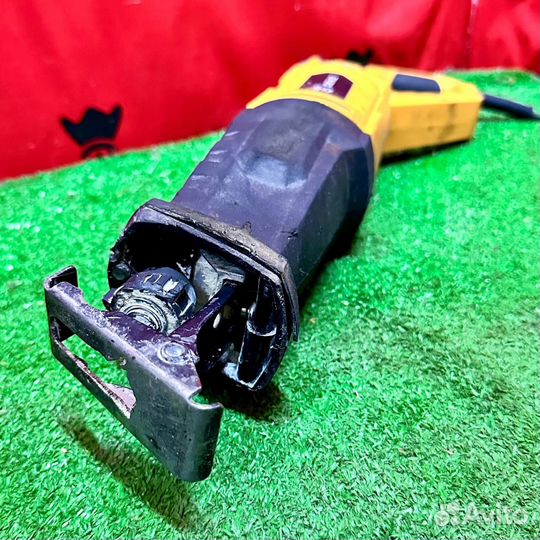 Сабельная пила deko dkrs1200