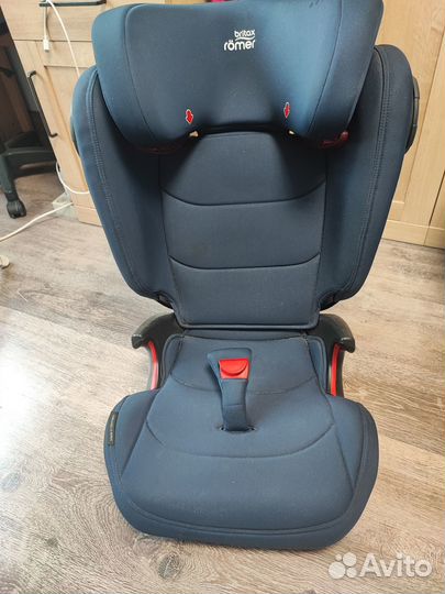 Кресло Britax kidfix lll M 15-36 кг