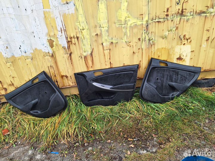 Hyundai solaris 1 обшивка двери