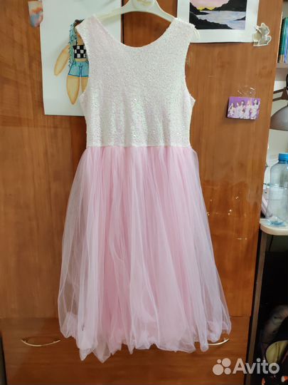 Вечернее платье