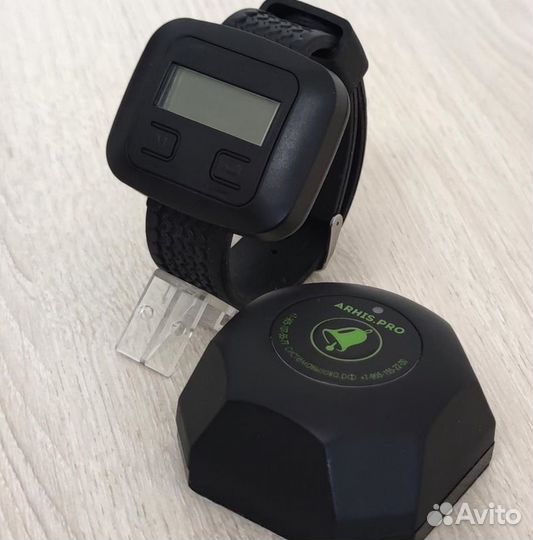 Кнопка вызова персонала официанта Бургер и часы