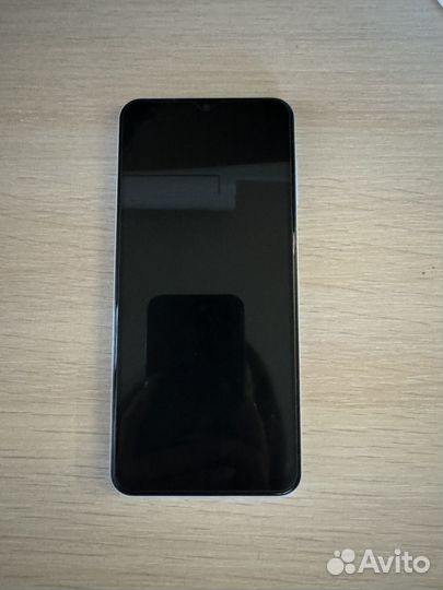 Samsung Galaxy A13, 4/32 ГБ