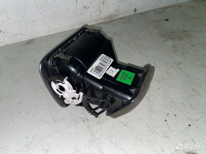 Дефлектор воздушный Volkswagen Polo cедан cwva