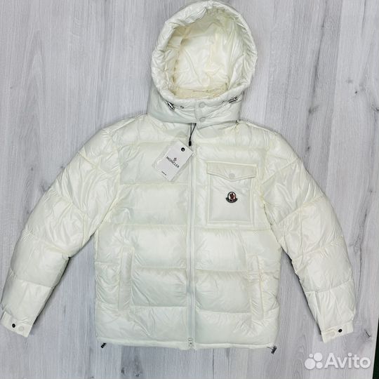 Пуховик Moncler белый