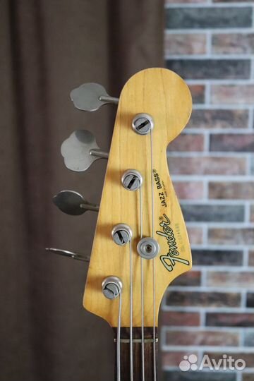 Бас-гитара Fender Jazz Bass Japan