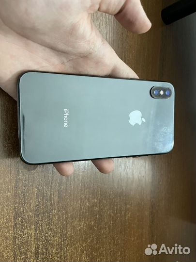 iPhone X, 64 ГБ