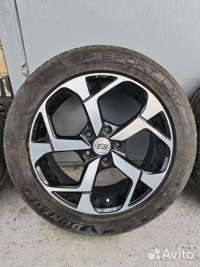 Колеса RST R17 7j 114,3 66.1 Dunlop 225x50 94w