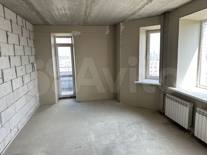 3-к. квартира, 90 м², 10/18 эт.