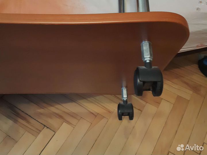 Журнальный столик