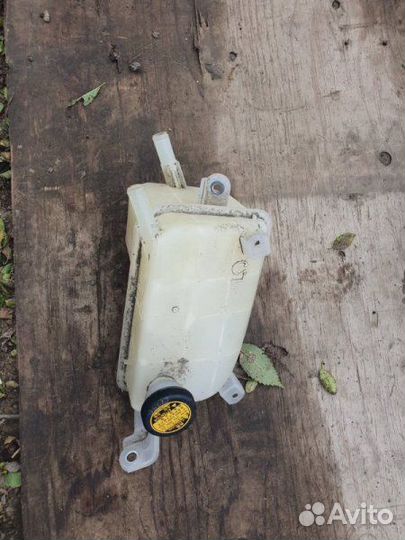 Бачок расширительный Toyota Sai AZC10 2azfxe 2010