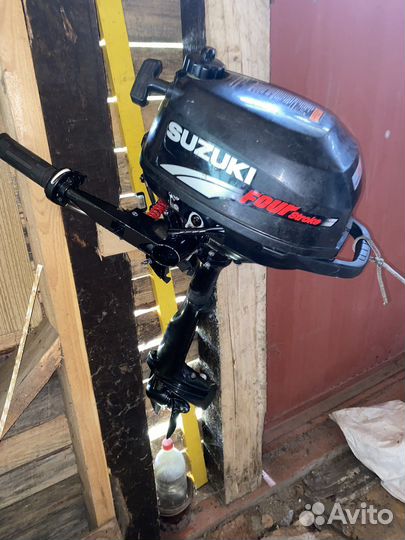 Лодочный мотор