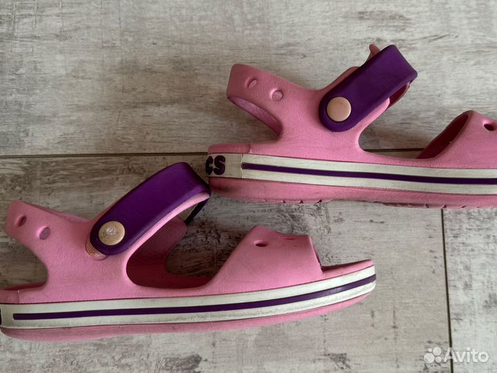 Сандалии для девочки Crocs c13