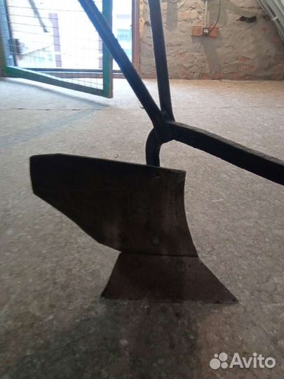 Конный плуг