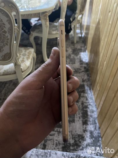 Телефон iPhone 8 plus