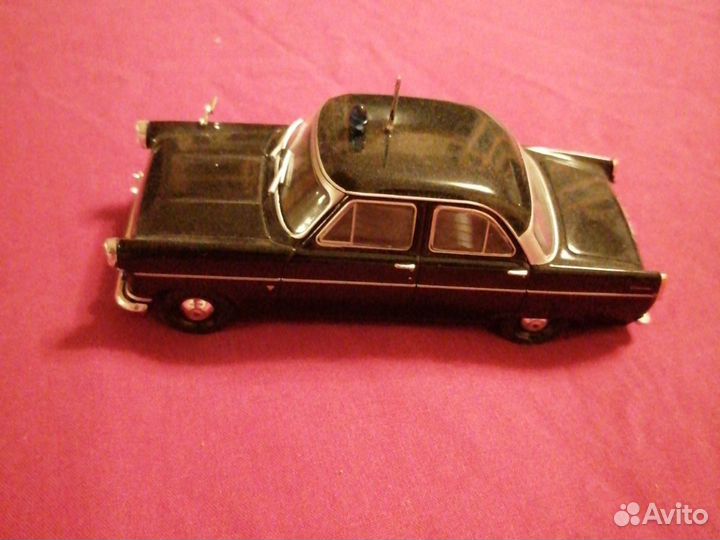 Модель автомобиля 1х43 полицейские автомобили мира