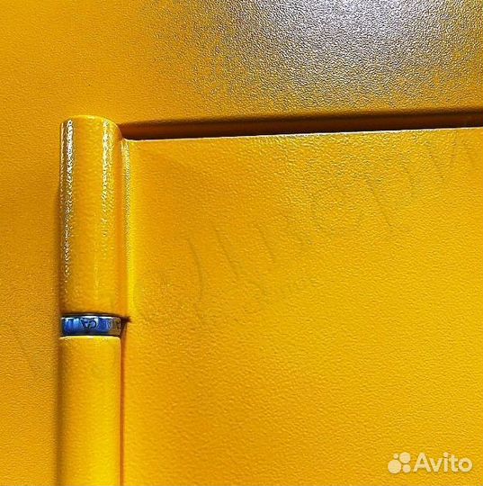 Уличная металлическая дверь с терморазрывом в дом