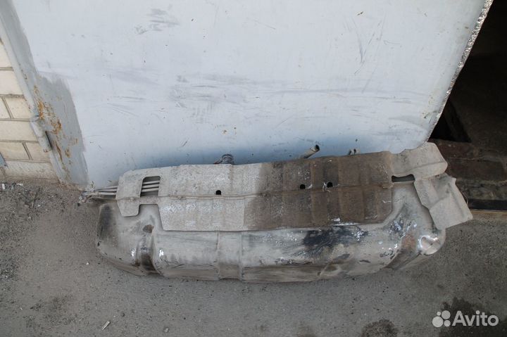 Бензобак Nissan Serena kbnc23 sr20de