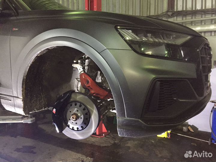 Комплект тормозной системы Audi Q8 2018