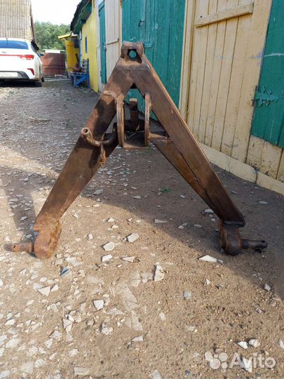 Треугольник на трактор