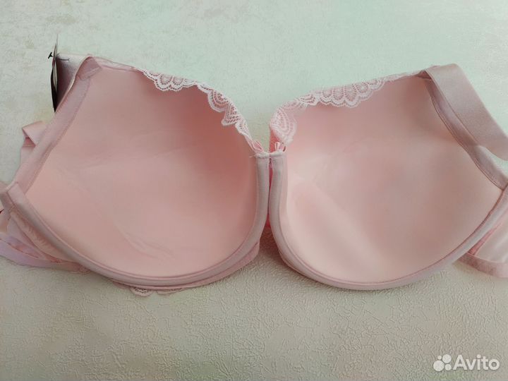 Бюстгальтер новый 100 Е, Hunkemoller