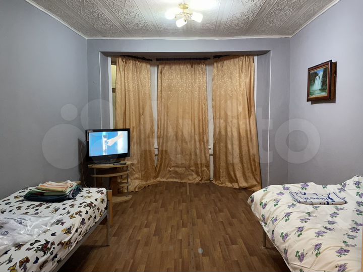 2-к. квартира, 46 м², 1/2 эт.