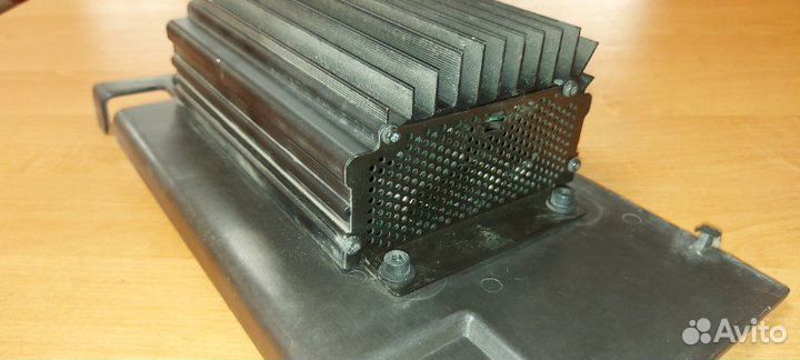 Усилитель магнитолы Audi A8 D2 1994-2002