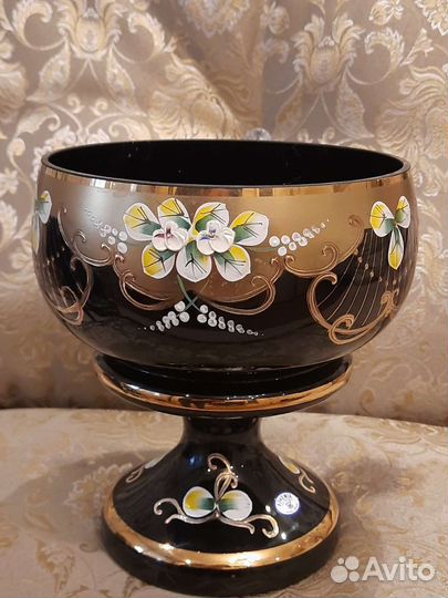 Ваза для фруктов.Bohemia,смальта,рококо