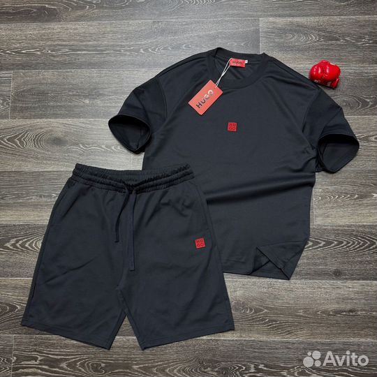Костюм Hugo шорты и футболка