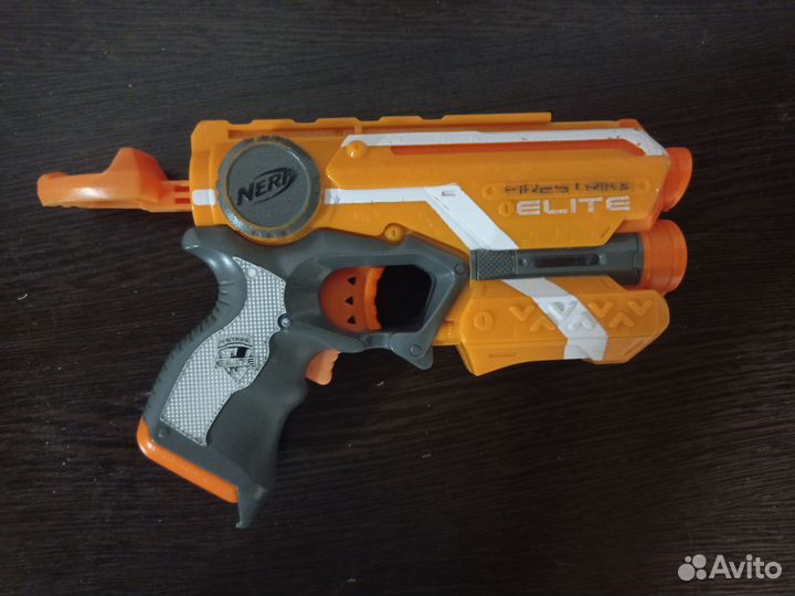 Бластер nerf