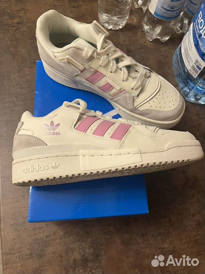 Кроссовки adidas