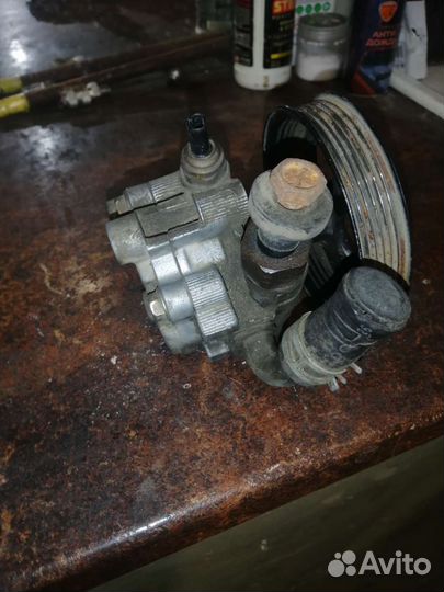 Насос гидроусилителя rav4