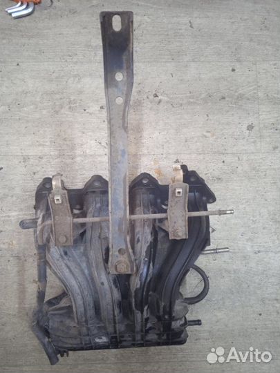 Коллектор впускной Geely Mk