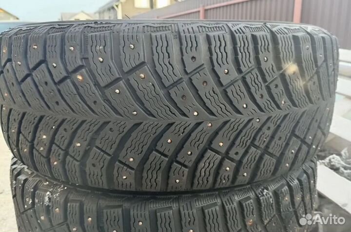 Michelin X-Ice North 4 205/55 R16 94T