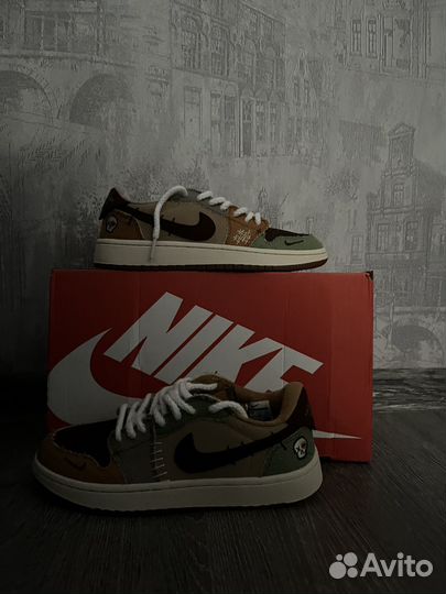 Кроссовки Nike