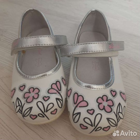 Туфли для девочки 24 размер