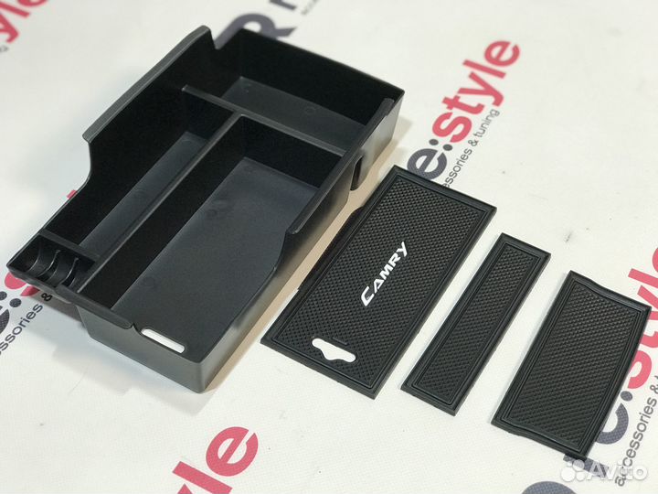 Органайзер между передних сидений Toyota Camry 50