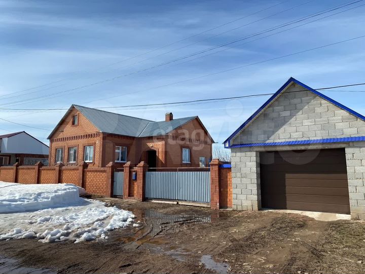 Дом 215 м² на участке 15,2 сот.