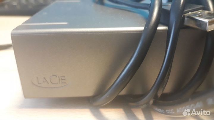 Внешний жесткий диск LaCie 300 гб