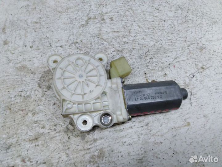 Моторчик переднего левого стеклоподъемника