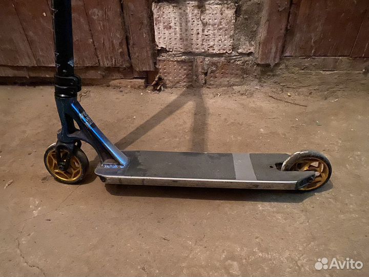 Трюковой самокат