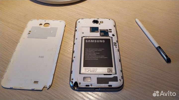 Samsung Galaxy Note II GT-N7100, 2/16 ГБ