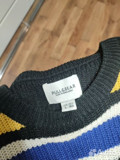 Pull and bear свитер