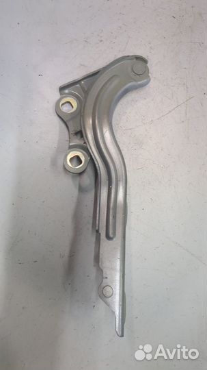 Петля капота Chevrolet Traverse, 2018