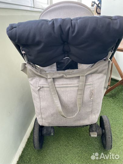 Коляска Peg Perego 3 в 1+ isofix база